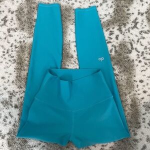 Alo yoga aqua airlift leggings